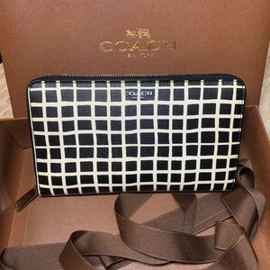 Coach black and cream wallet